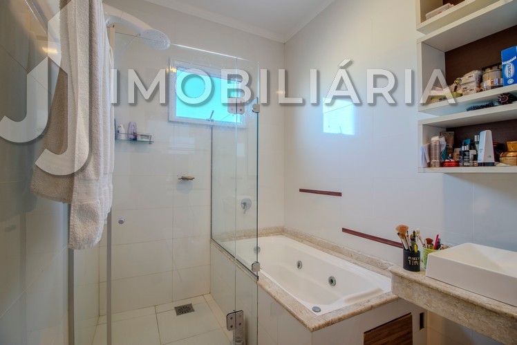 Casa Residencial para venda no Sao Joao do Rio Vermelho em Florianopolis com 450m² por R$ 1.600.000,00