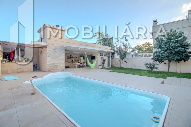 Casa Residencial para venda no Sao Joao do Rio Vermelho em Florianopolis com 450m² por R$ 1.600.000,00