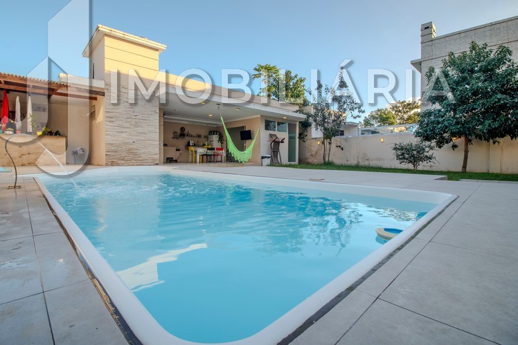 Casa Residencial para venda no Sao Joao do Rio Vermelho em Florianopolis com 450m² por R$ 1.600.000,00