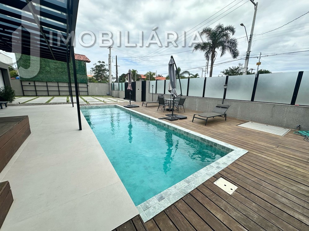 Casa Residencial para venda no Ingleses do Rio Vermelho em Florianopolis com 561m² por R$ 4.470.000,00