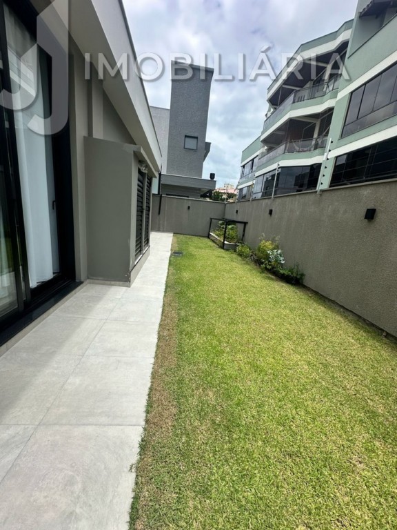 Casa Residencial para venda no Ingleses do Rio Vermelho em Florianopolis com 561m² por R$ 4.470.000,00