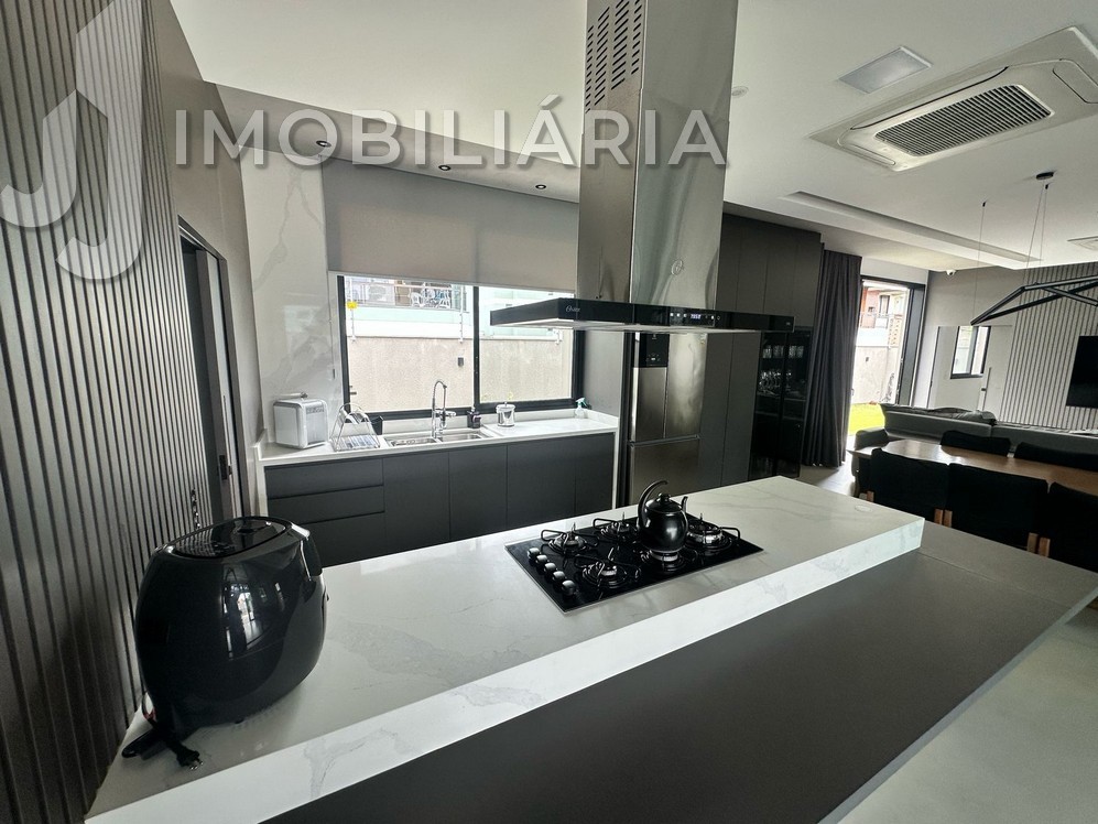 Casa Residencial para venda no Ingleses do Rio Vermelho em Florianopolis com 561m² por R$ 4.470.000,00