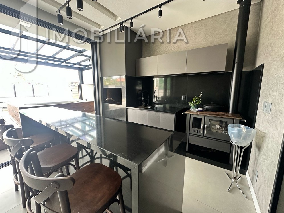 Casa Residencial para venda no Ingleses do Rio Vermelho em Florianopolis com 561m² por R$ 4.470.000,00