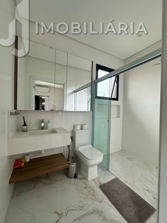 Casa Residencial para venda no Ingleses do Rio Vermelho em Florianopolis com 561m² por R$ 4.470.000,00