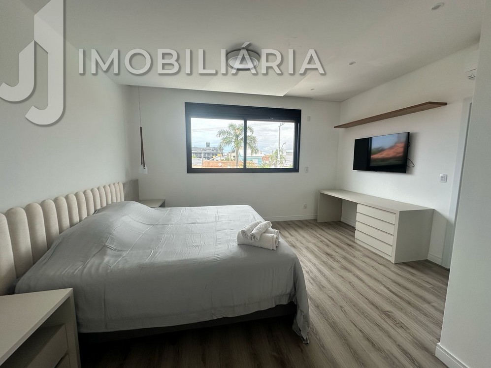 Casa Residencial para venda no Ingleses do Rio Vermelho em Florianopolis com 561m² por R$ 4.470.000,00