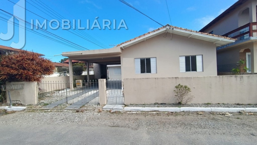 Casa Residencial para venda no Ingleses do Rio Vermelho em Florianopolis com 368m² por R$ 980.000,00