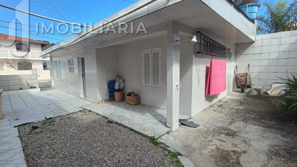 Casa Residencial para venda no Ingleses do Rio Vermelho em Florianopolis com 368m² por R$ 980.000,00