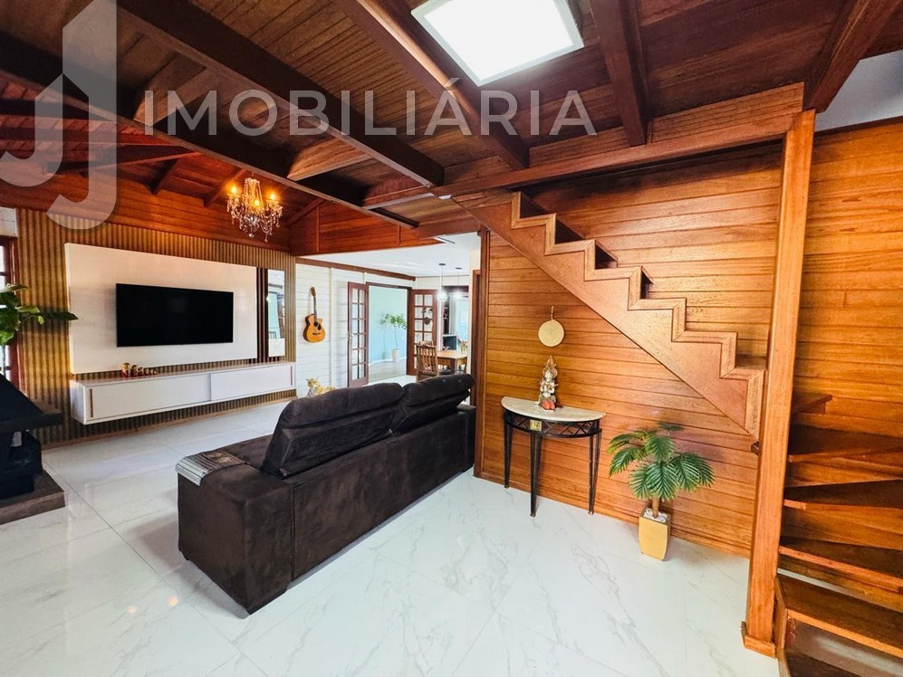 Casa Residencial para venda no Ingleses do Rio Vermelho em Florianopolis com 280m² por R$ 930.000,00