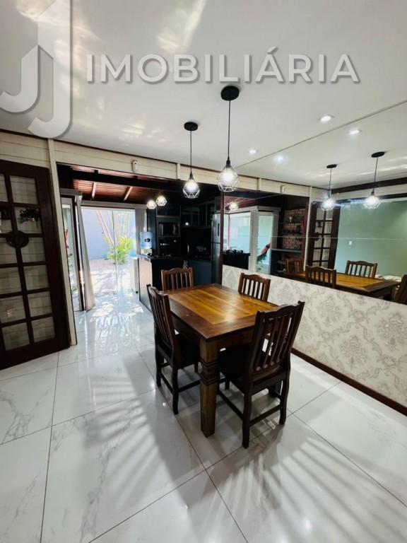 Casa Residencial para venda no Ingleses do Rio Vermelho em Florianopolis com 280m² por R$ 930.000,00