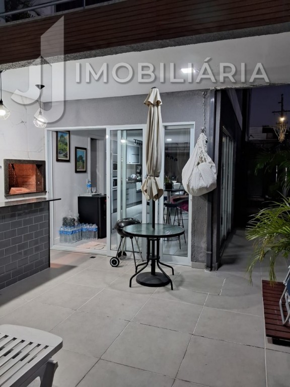 Casa Residencial para venda no Sao Joao do Rio Vermelho em Florianopolis com 158m² por R$ 940.000,00