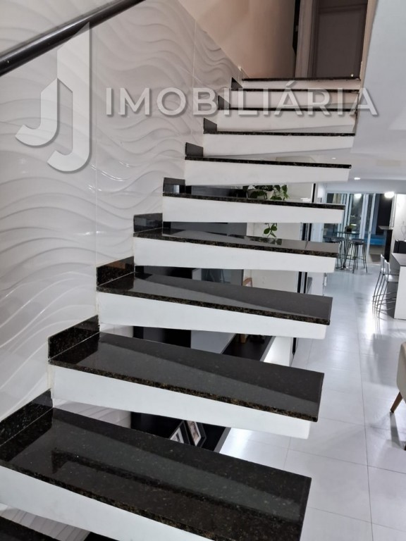 Casa Residencial para venda no Sao Joao do Rio Vermelho em Florianopolis com 158m² por R$ 940.000,00