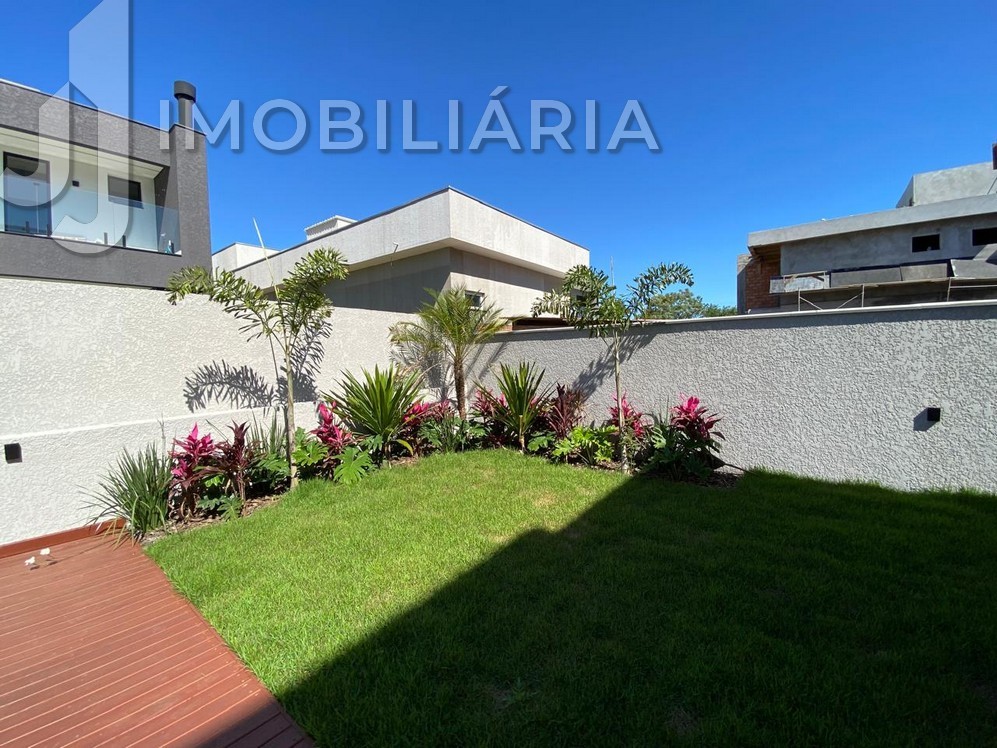 Casa Residencial para venda no Sao Joao do Rio Vermelho em Florianopolis com 450m² por R$ 1.890.000,00