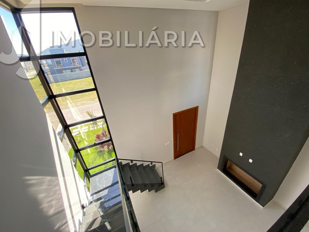 Casa Residencial para venda no Sao Joao do Rio Vermelho em Florianopolis com 450m² por R$ 1.890.000,00