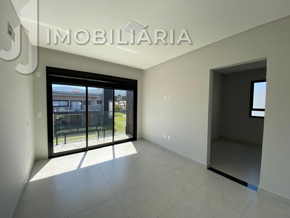 Casa Residencial para venda no Sao Joao do Rio Vermelho em Florianopolis com 450m² por R$ 1.890.000,00