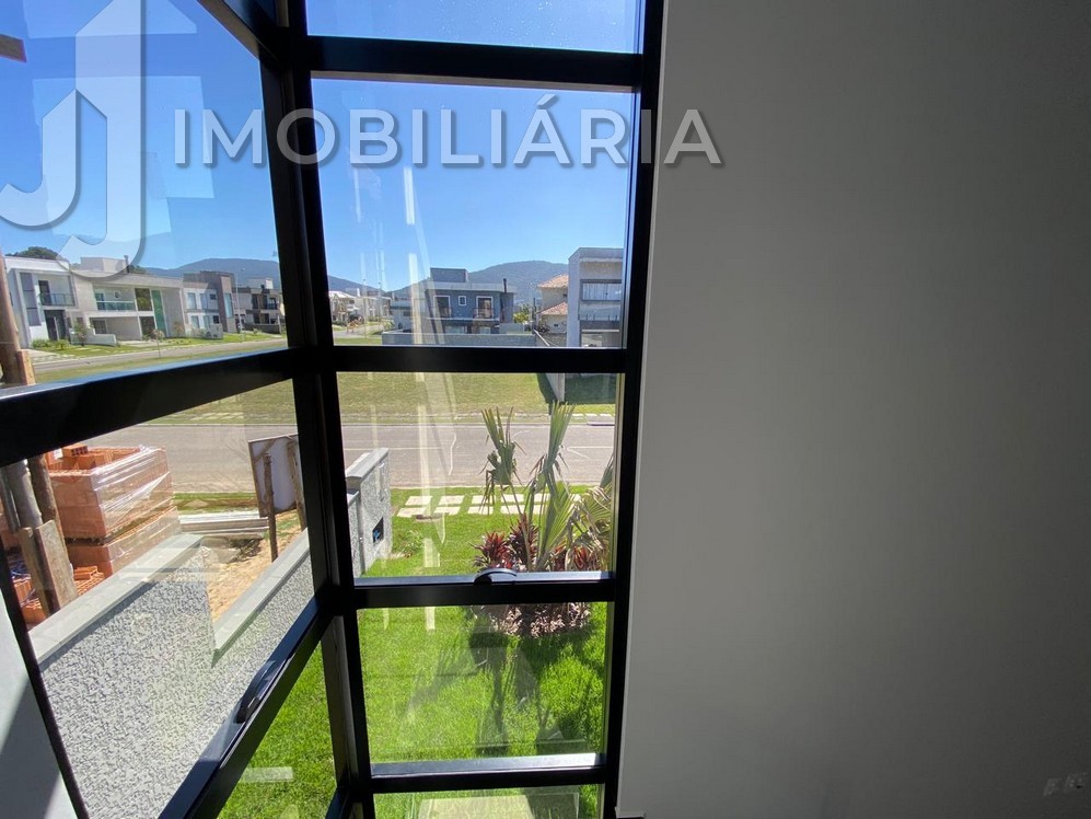 Casa Residencial para venda no Sao Joao do Rio Vermelho em Florianopolis com 450m² por R$ 1.890.000,00