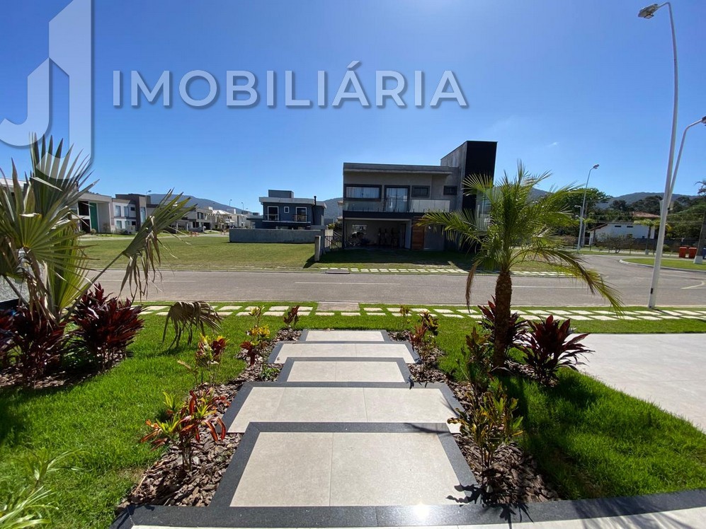 Casa Residencial para venda no Sao Joao do Rio Vermelho em Florianopolis com 450m² por R$ 1.890.000,00