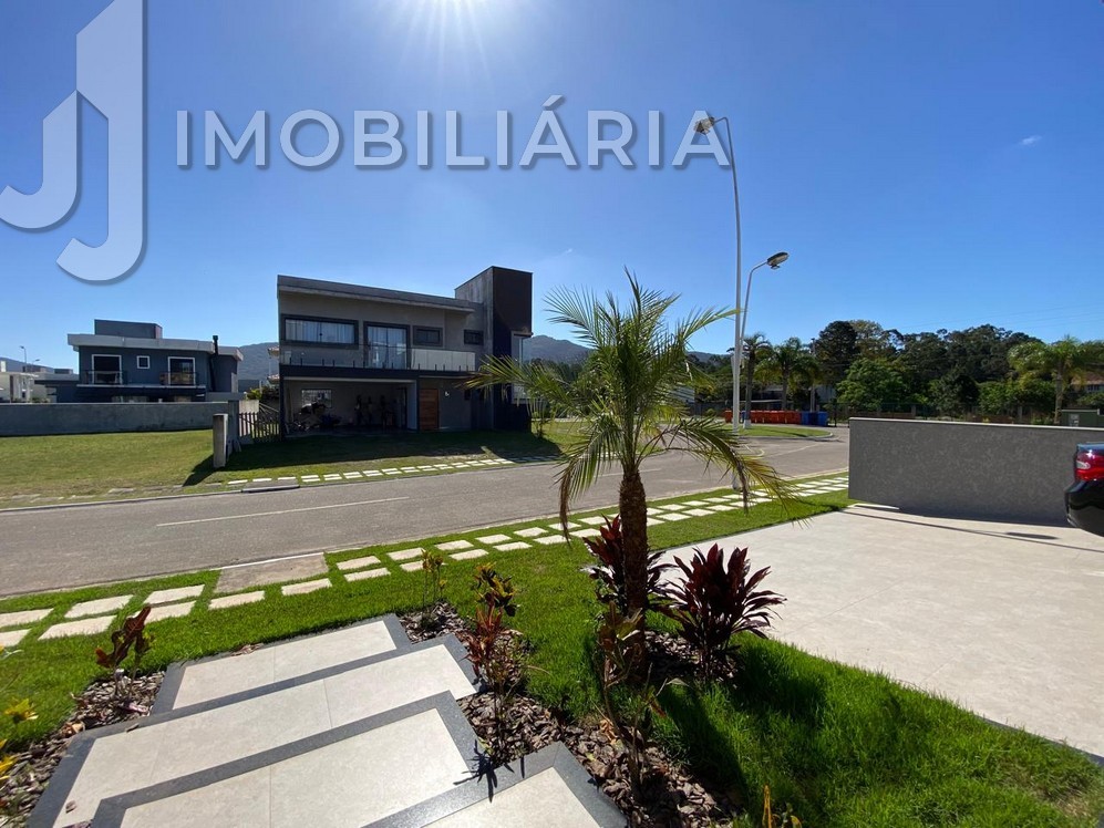 Casa Residencial para venda no Sao Joao do Rio Vermelho em Florianopolis com 450m² por R$ 1.890.000,00
