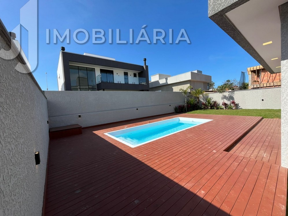 Casa Residencial para venda no Sao Joao do Rio Vermelho em Florianopolis com 450m² por R$ 1.890.000,00