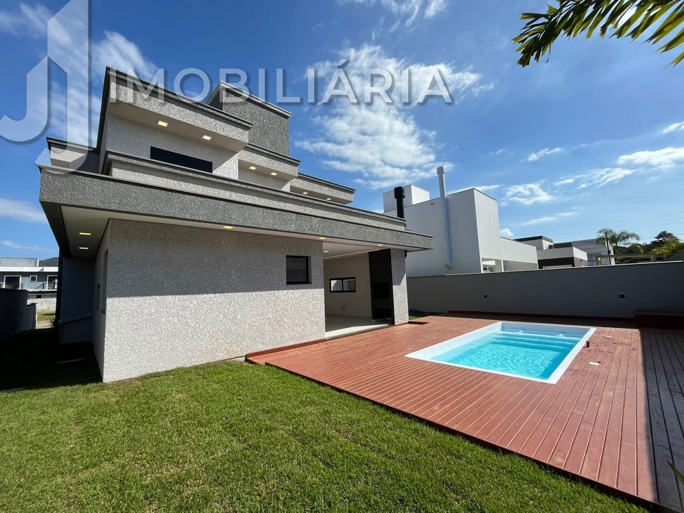 Casa Residencial para venda no Sao Joao do Rio Vermelho em Florianopolis com 450m² por R$ 1.890.000,00