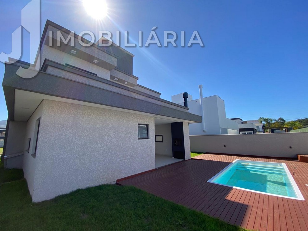 Casa Residencial para venda no Sao Joao do Rio Vermelho em Florianopolis com 450m² por R$ 1.890.000,00