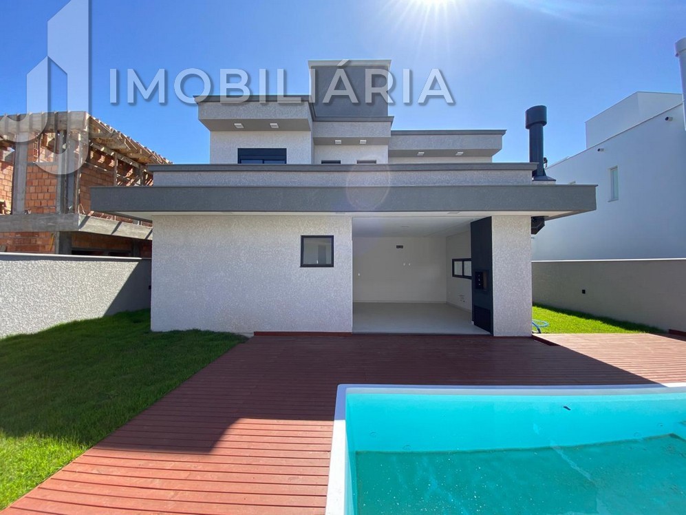 Casa Residencial para venda no Sao Joao do Rio Vermelho em Florianopolis com 450m² por R$ 1.890.000,00