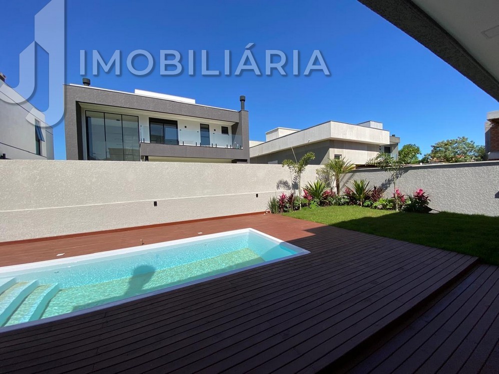 Casa Residencial para venda no Sao Joao do Rio Vermelho em Florianopolis com 450m² por R$ 1.890.000,00