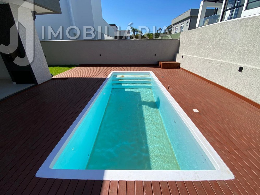 Casa Residencial para venda no Sao Joao do Rio Vermelho em Florianopolis com 450m² por R$ 1.890.000,00