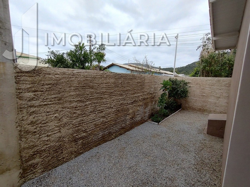 Casa Residencial para venda no Sao Joao do Rio Vermelho em Florianopolis com 140m² por R$ 650.000,00