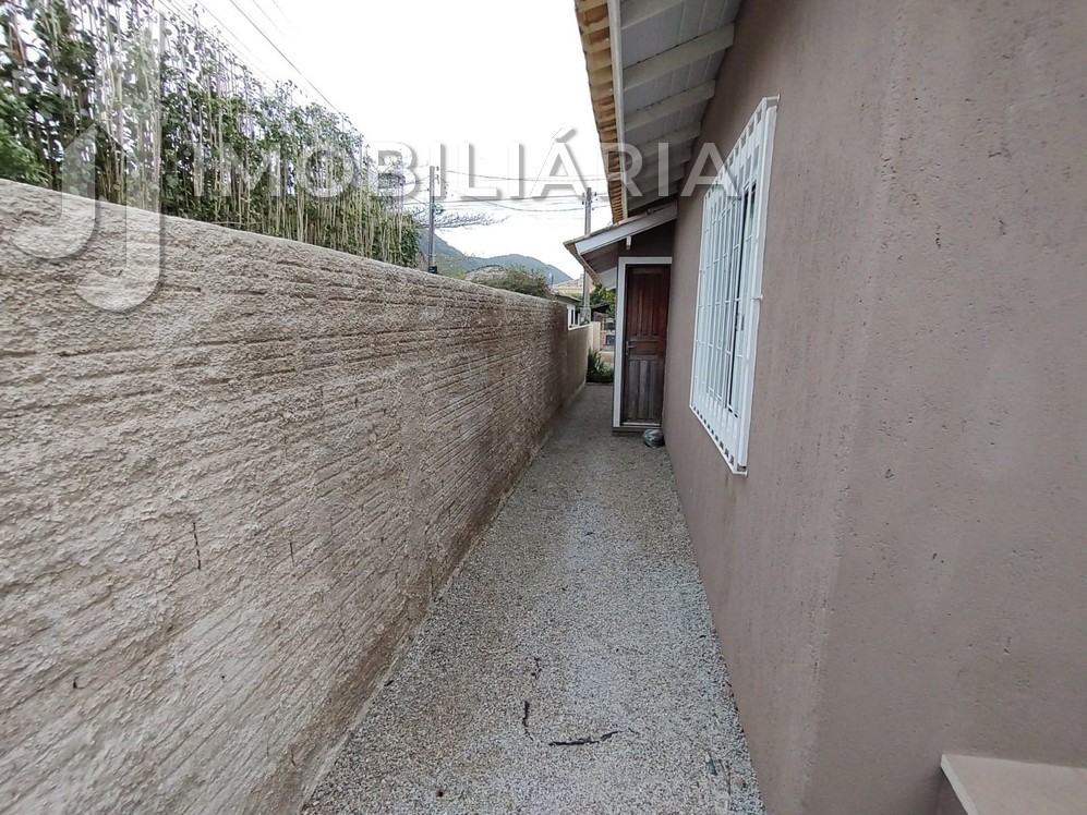 Casa Residencial para venda no Sao Joao do Rio Vermelho em Florianopolis com 140m² por R$ 650.000,00