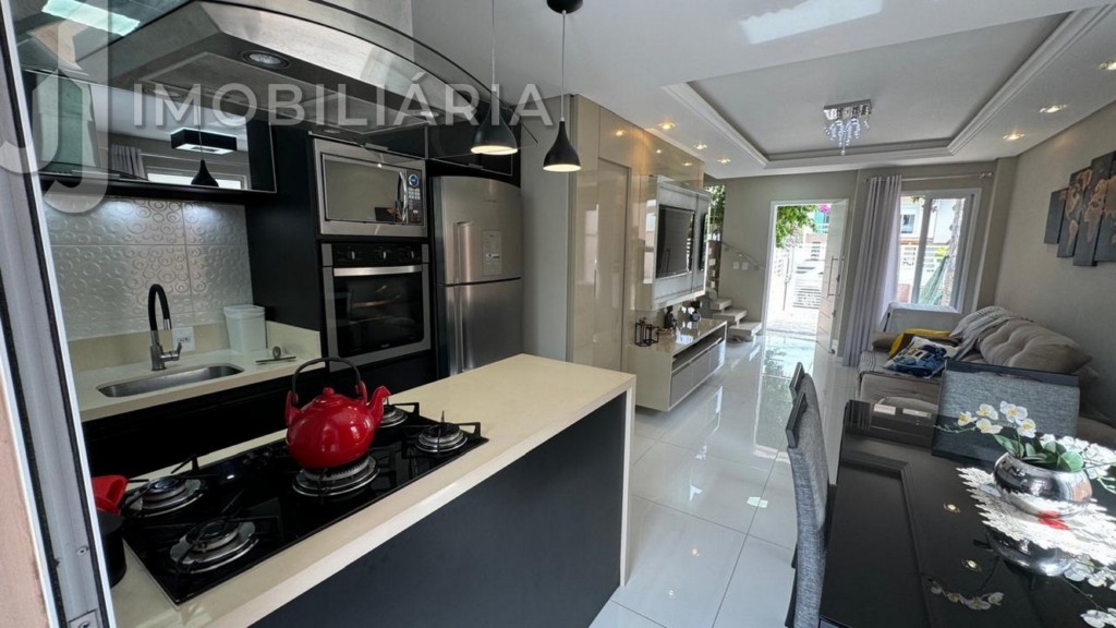 Casa Residencial para venda no Sao Joao do Rio Vermelho em Florianopolis com 158,68m² por R$ 780.000,00