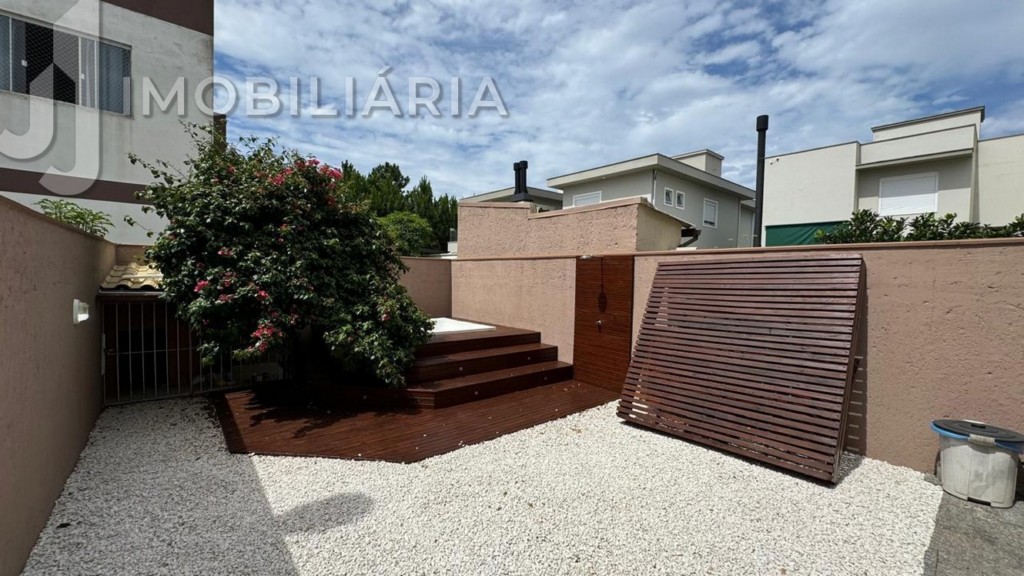 Casa Residencial para venda no Sao Joao do Rio Vermelho em Florianopolis com 158,68m² por R$ 780.000,00