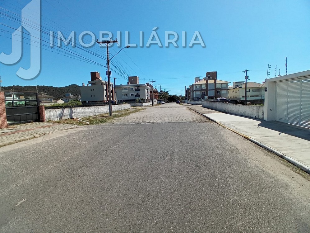 Apartamento para locacao no Ingleses do Rio Vermelho em Florianopolis com 60m² por R$ 2.500,00