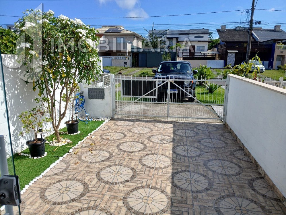 Casa Residencial para venda no Ingleses do Rio Vermelho em Florianopolis com 117m² por R$ 700.000,00