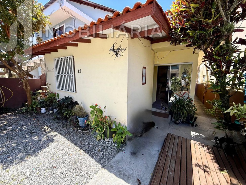 Casa Residencial para venda no Ingleses do Rio Vermelho em Florianopolis com 128m² por R$ 400.000,00