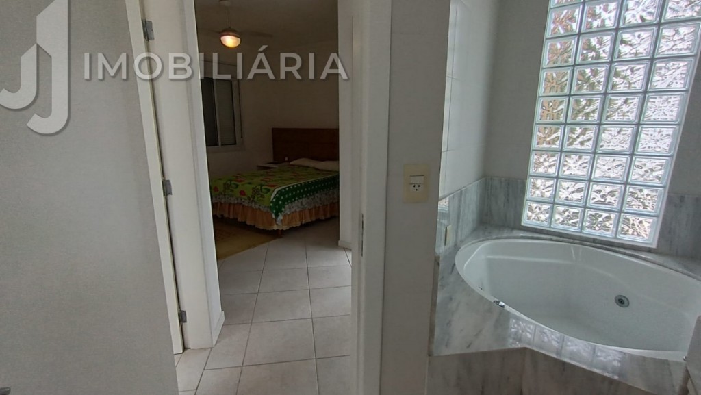 Casa Residencial para venda no Ingleses do Rio Vermelho em Florianopolis com 570m² por R$ 3.000.000,00