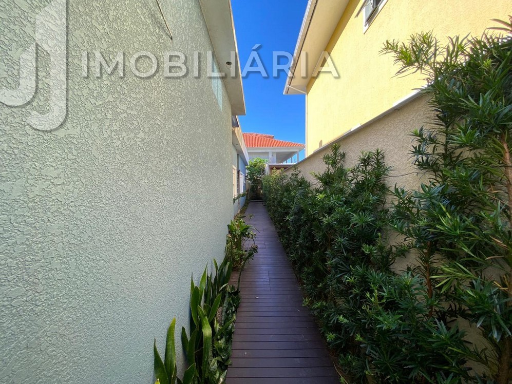 Casa Residencial para venda no Ingleses do Rio Vermelho em Florianopolis com 225m² por R$ 1.150.000,00