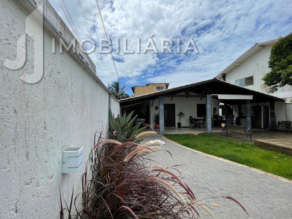 Casa Residencial para venda no Ingleses do Rio Vermelho em Florianopolis com 360m² por R$ 650.000,00
