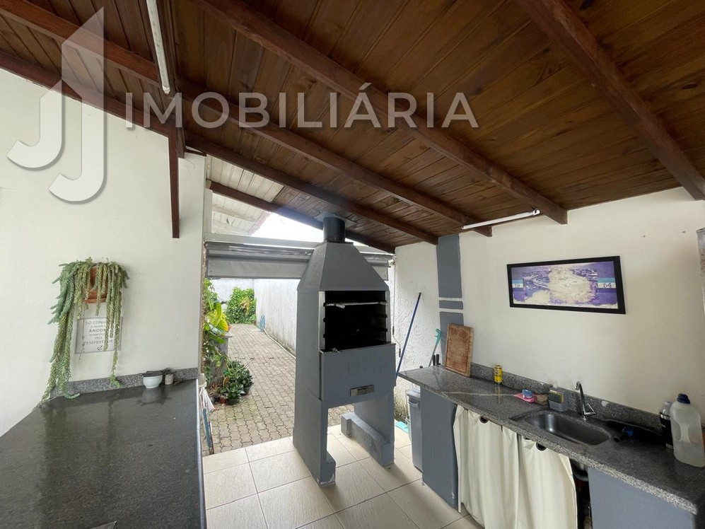 Casa Residencial para venda no Ingleses do Rio Vermelho em Florianopolis com 360m² por R$ 650.000,00