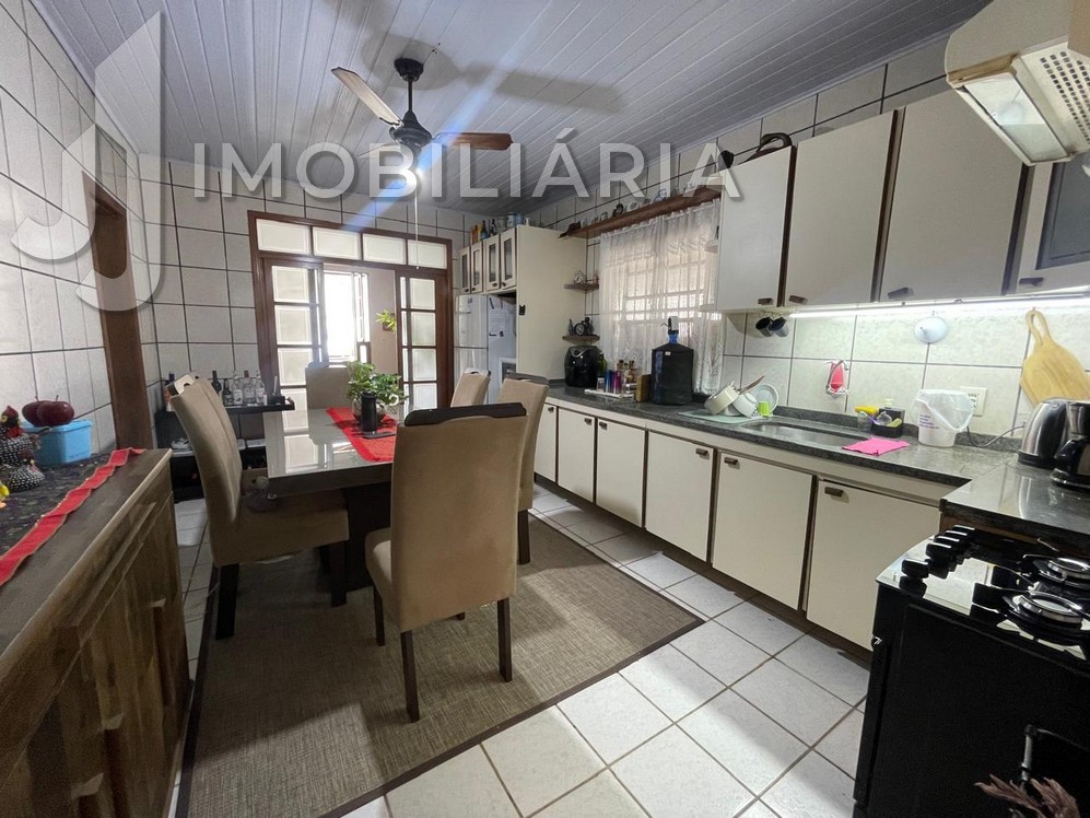 Casa Residencial para venda no Ingleses do Rio Vermelho em Florianopolis com 360m² por R$ 650.000,00