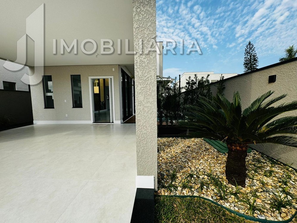 Casa Residencial para venda no Ingleses do Rio Vermelho em Florianopolis com 250m² por R$ 2.450.000,00