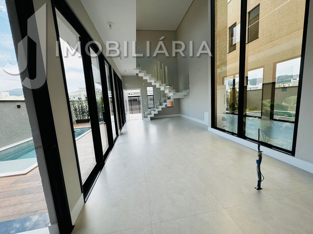Casa Residencial para venda no Ingleses do Rio Vermelho em Florianopolis com 250m² por R$ 2.450.000,00