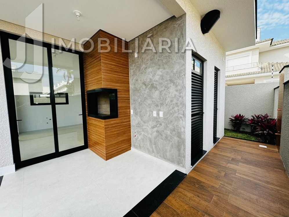 Casa Residencial para venda no Ingleses do Rio Vermelho em Florianopolis com 250m² por R$ 2.450.000,00