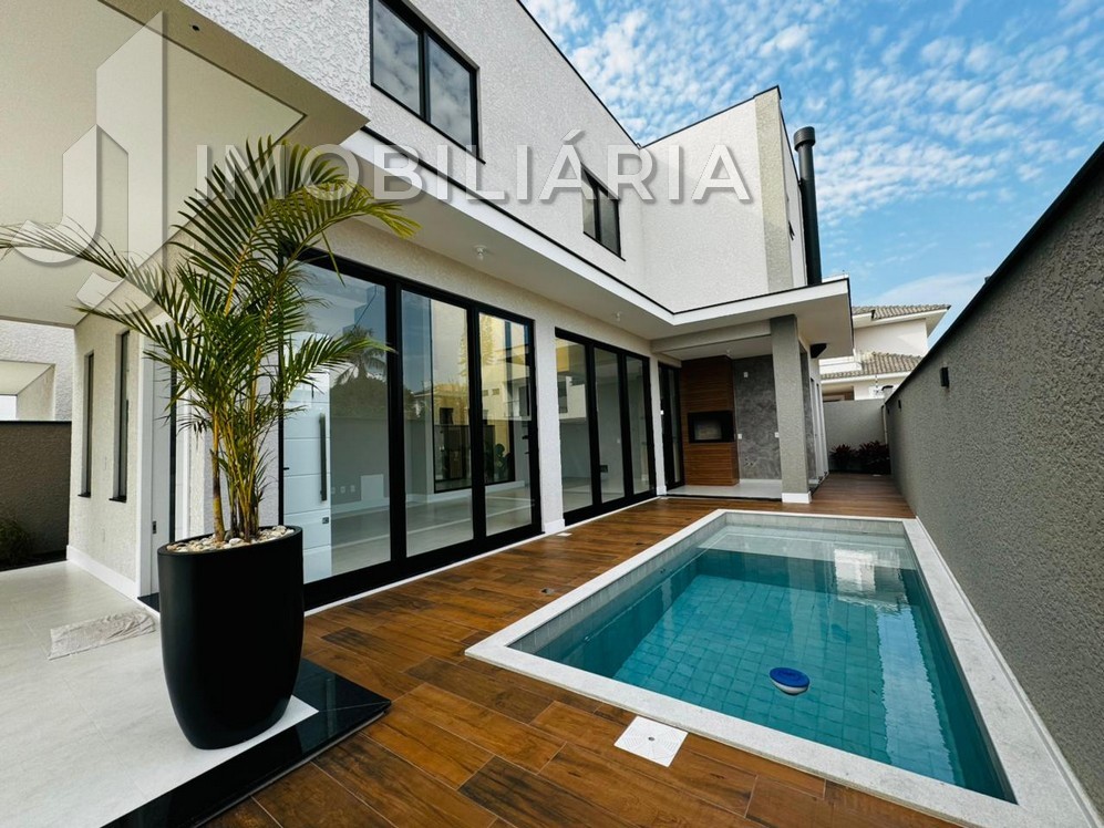 Casa Residencial para venda no Ingleses do Rio Vermelho em Florianopolis com 250m² por R$ 2.450.000,00