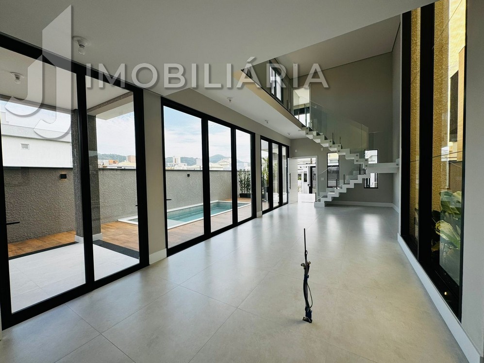 Casa Residencial para venda no Ingleses do Rio Vermelho em Florianopolis com 250m² por R$ 2.450.000,00