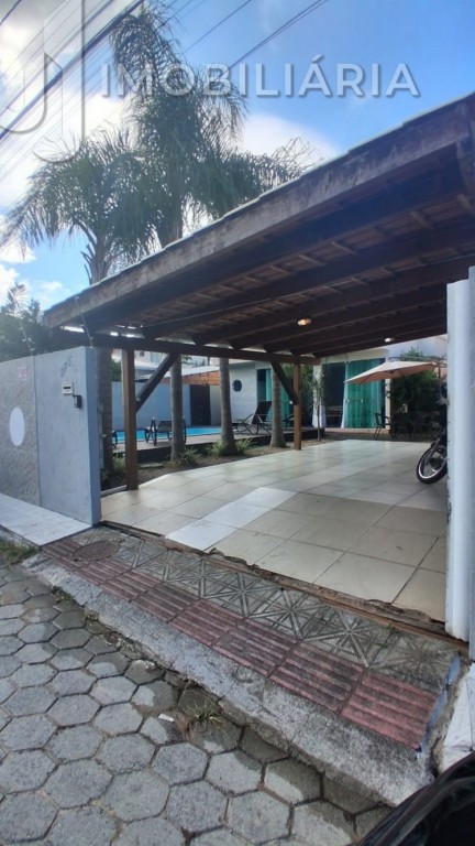 Casa Residencial para venda no Ingleses do Rio Vermelho em Florianopolis com 420m² por R$ 1.250.000,00