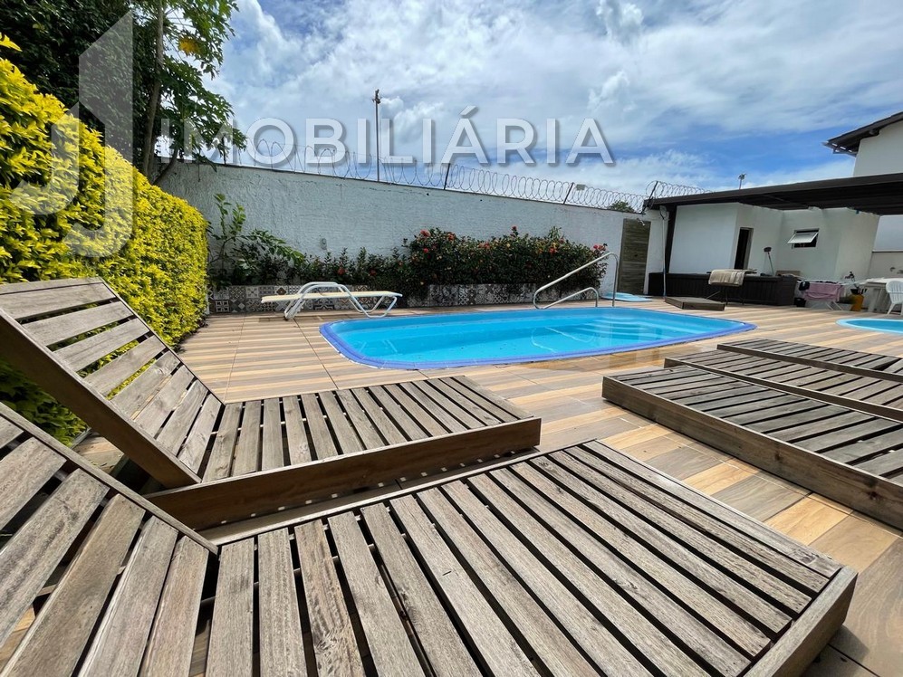Casa Residencial para venda no Ingleses do Rio Vermelho em Florianopolis com 1.000m² por R$ 2.500.000,00