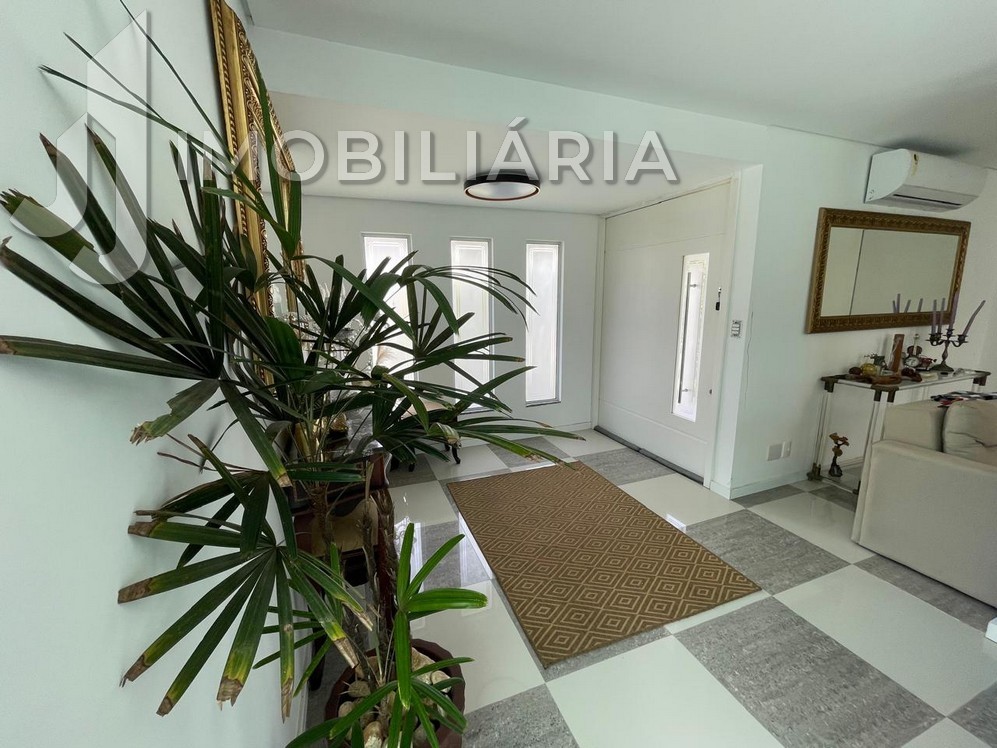 Casa Residencial para venda no Ingleses do Rio Vermelho em Florianopolis com 1.000m² por R$ 2.500.000,00