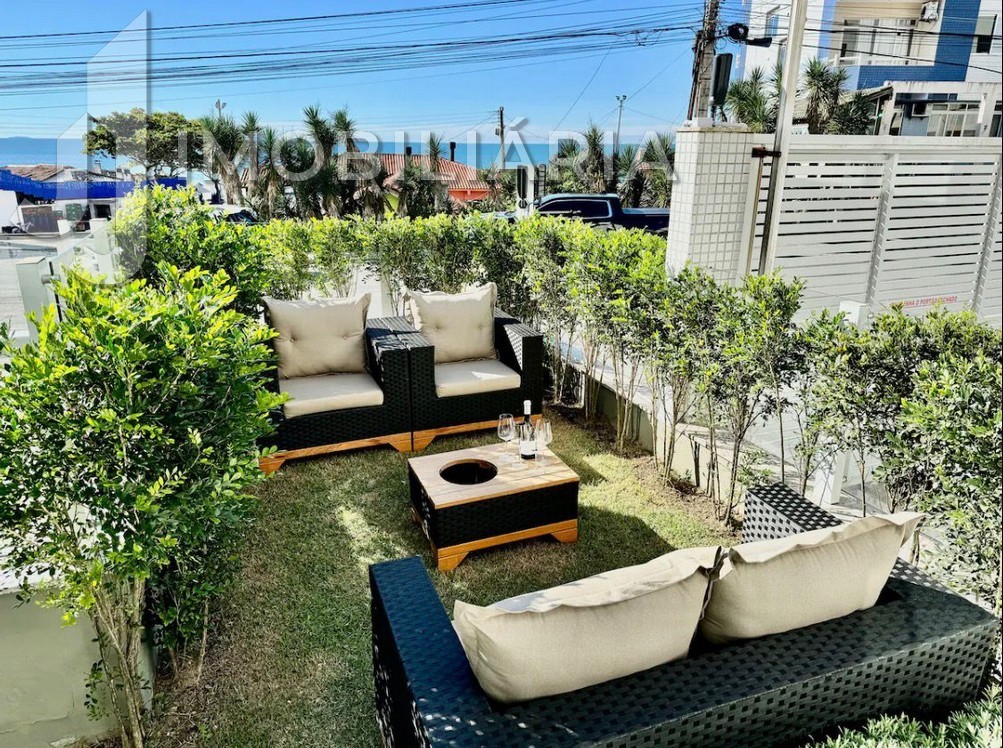 Apartamento para venda no Ingleses do Rio Vermelho em Florianopolis com 56m² por R$ 870.000,00