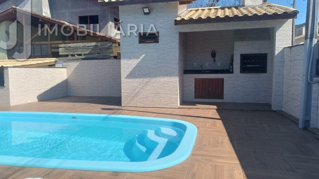 Casa Residencial para venda no Ratones em Florianopolis com 420m² por R$ 950.000,00