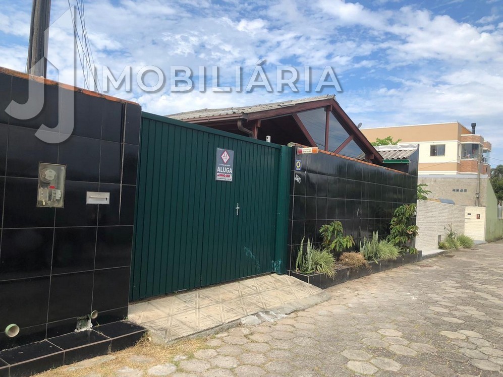 Casa Residencial para locacao no Ingleses do Rio Vermelho em Florianopolis com 350m² por R$ 4.800,00